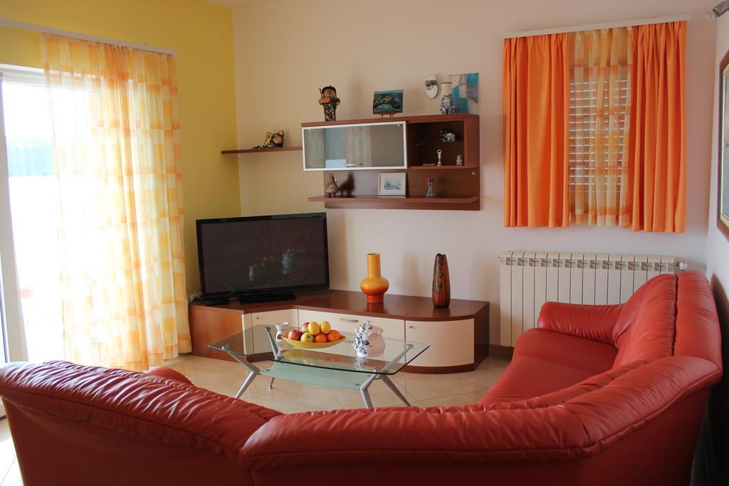 Apartments Lucija Seget Vranjica Exteriér fotografie