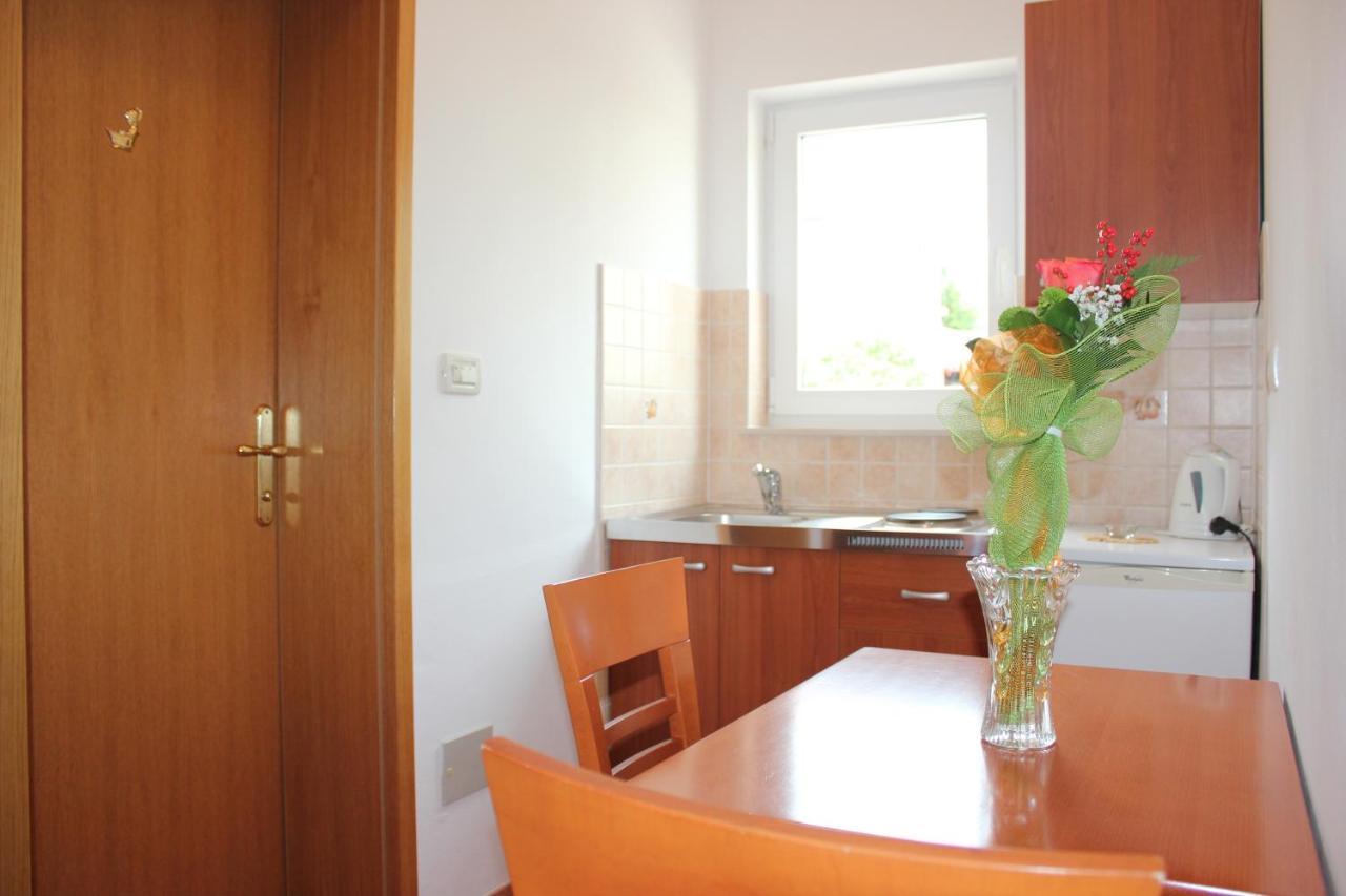 Apartments Lucija Seget Vranjica Exteriér fotografie