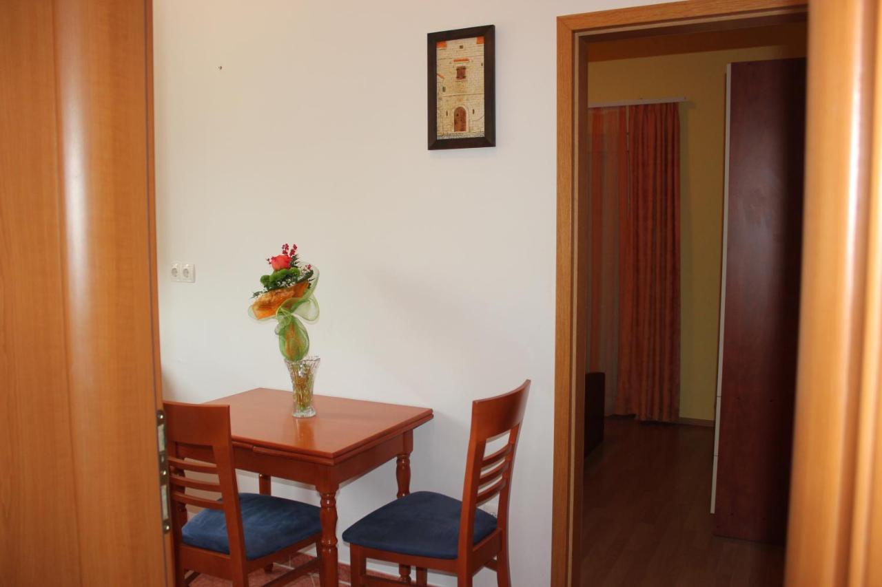 Apartments Lucija Seget Vranjica Exteriér fotografie